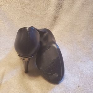 Tory Burch pumps 7.5